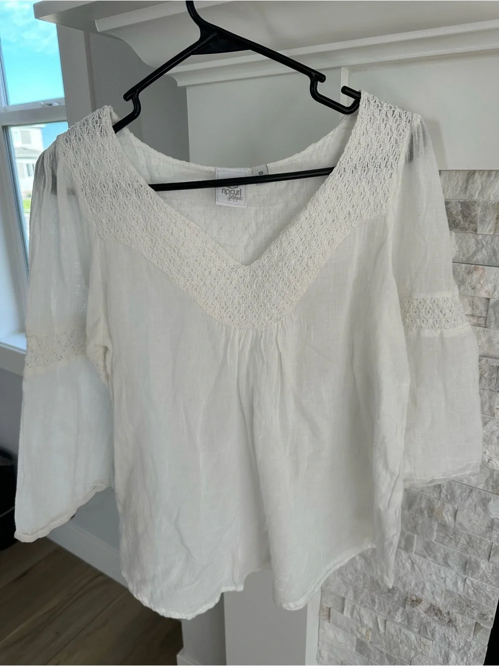 Rip curl White V-Neck Cotton Blouse with crochet accents.  Size m